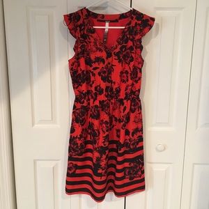 Kensie beautiful orange and black dress small